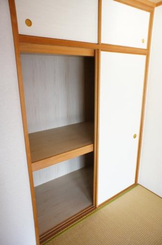 その他設備　天袋付き