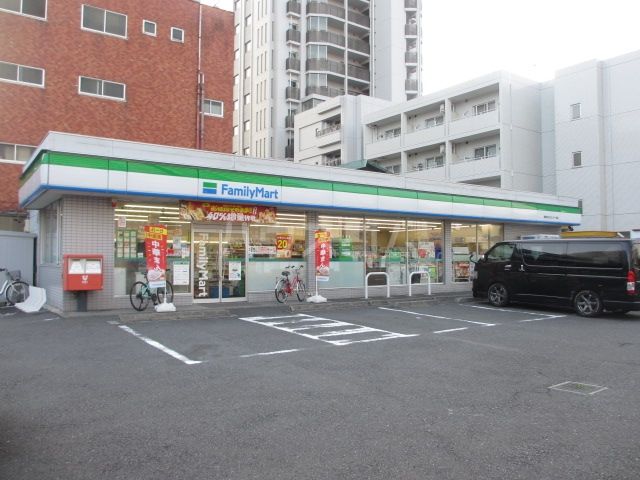 コンビニ　ファミリーマート　湘南台文化センター前店（コンビニ）まで189m
