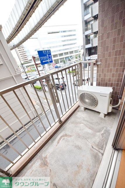 眺望　十分なスペースのバルコニー