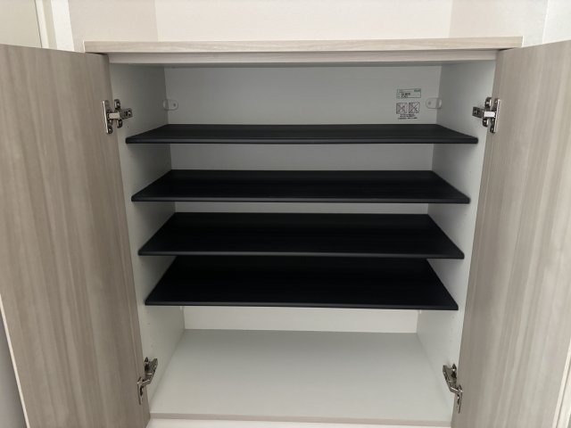 玄関　シューズボックス