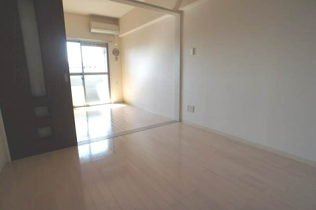 居室・リビング　同型イメージ