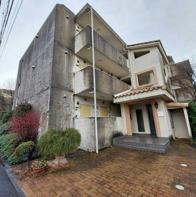 建物外観　おしゃれな外観