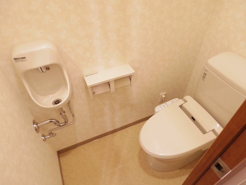 トイレ　ウォシュレット