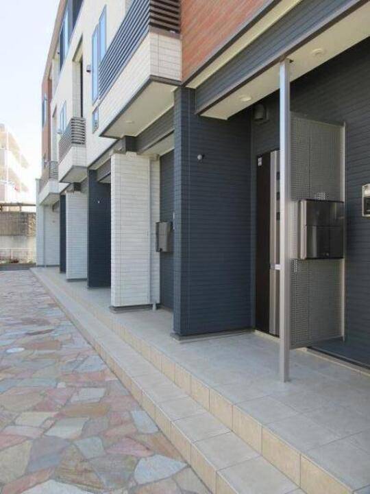 エントランス　エントランス