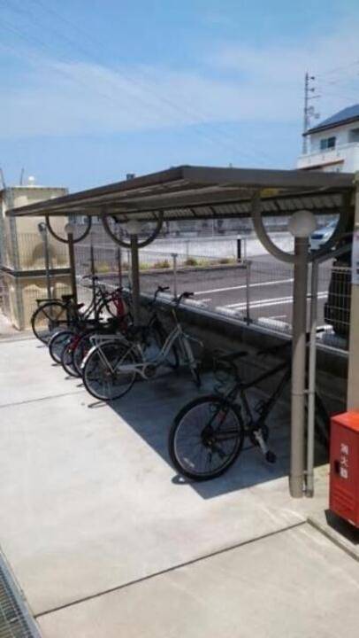 駐車場　駐輪場