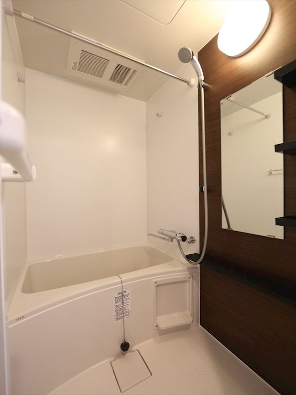 バス・シャワールーム　浴室暖房乾燥機能付バス