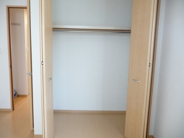 収納　参考写真（当建物別部屋のものです）