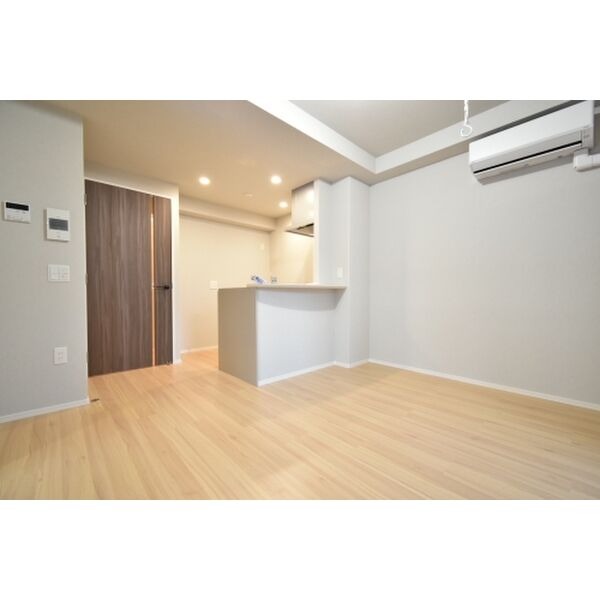 居室・リビング　広々リビングでゆったりくつろげます