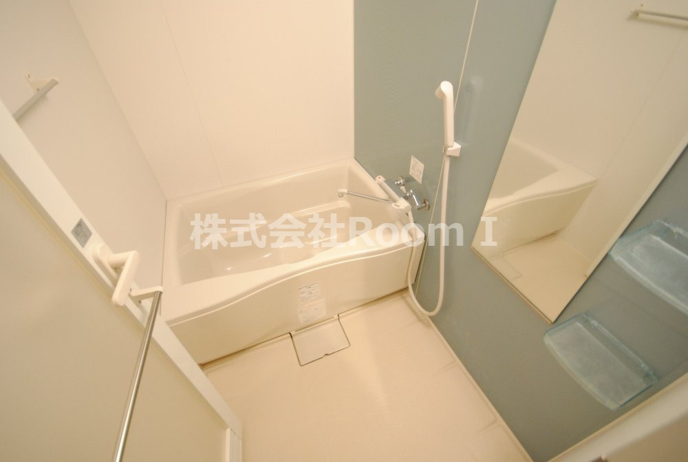 バス・シャワールーム　ゆったり過ごせるお風呂です