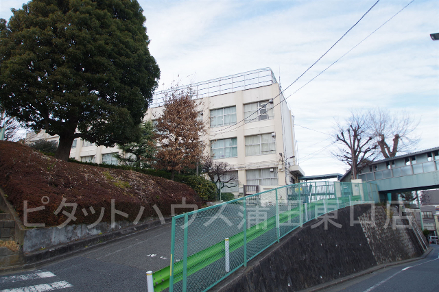 中学校　大田区立馬込東中学校（中学校）まで139m