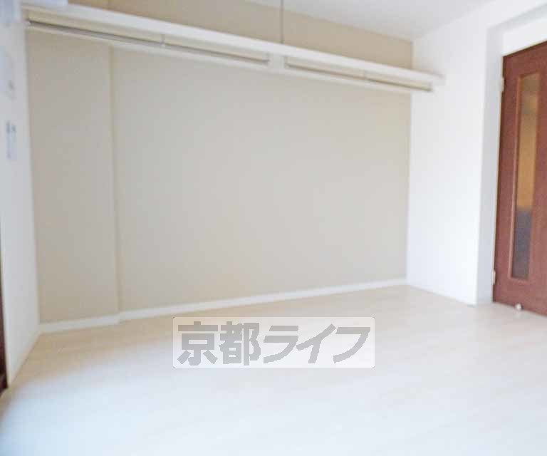 居室・リビング　綺麗な室内です。