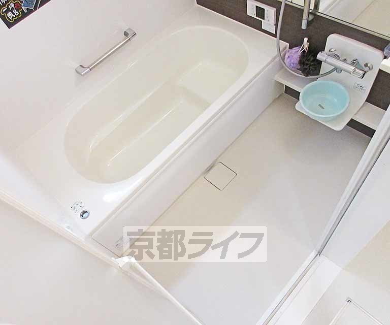 バス・シャワールーム　ゆったり広々バスルーム