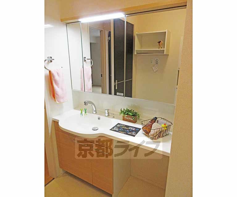 洗面設備　ワイド洗面台