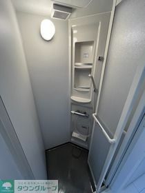 バス・シャワールーム　玄関