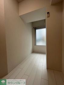 居室・リビング　玄関