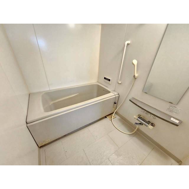 バス・シャワールーム　別部屋参照・反転タイプ