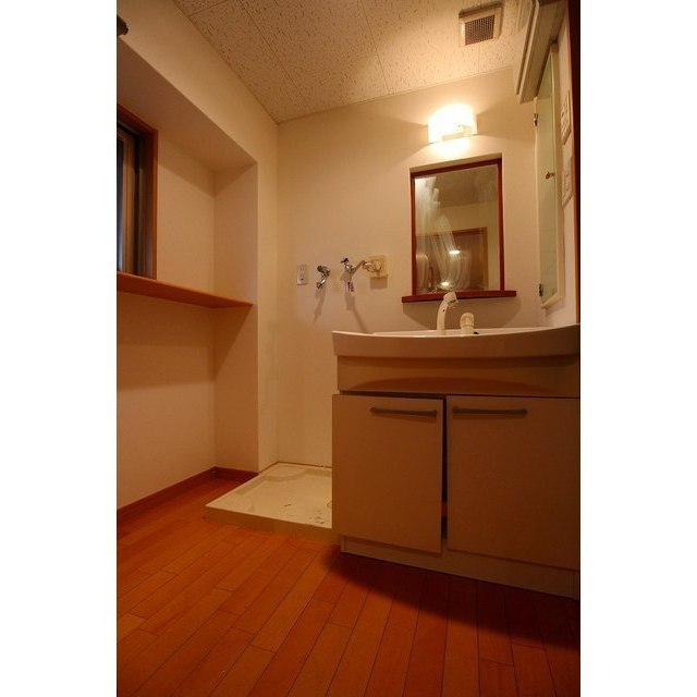 洗面設備　別部屋参照・現況優先