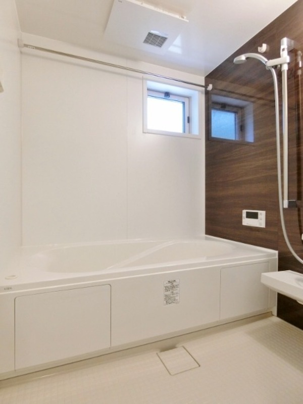 バス・シャワールーム　図面と現状に相違がある場合には現状を優先