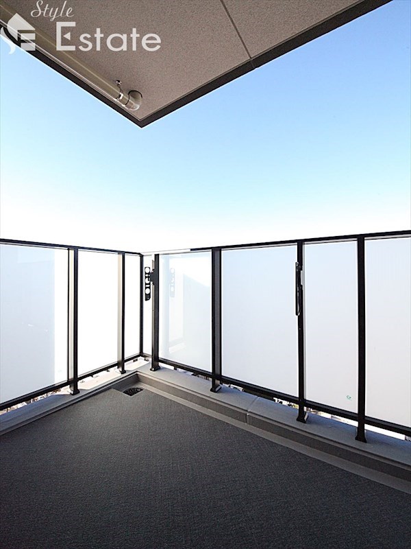 バルコニー　バルコニー