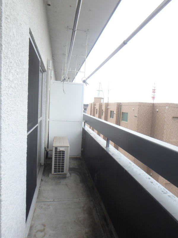 バルコニー　図面と現状に相違がある場合には現状を優先