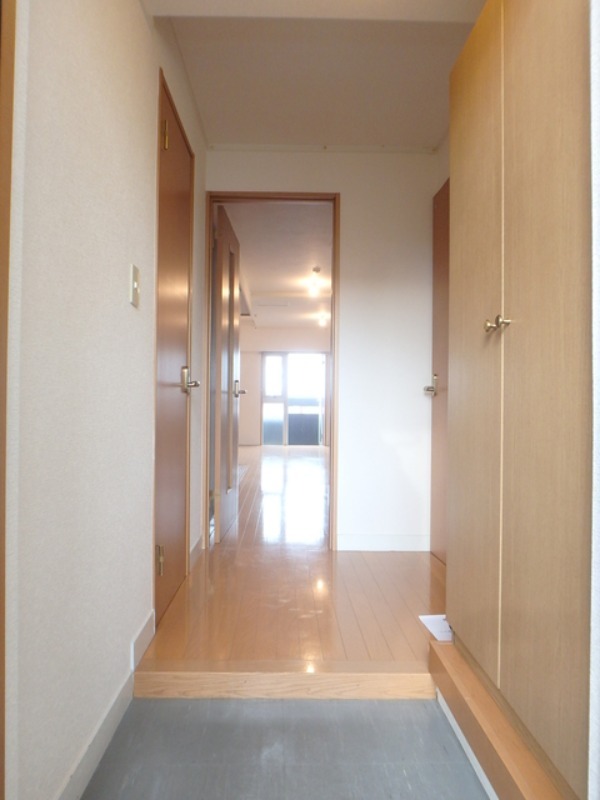 玄関　図面と現状に相違がある場合には現状を優先