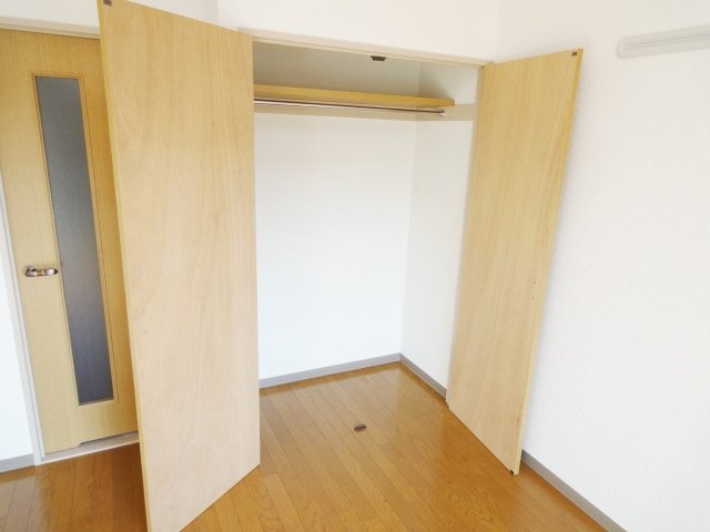 収納　同物件別号室