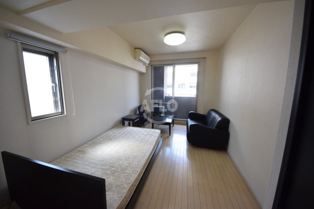 居室・リビング　カスタリア堺筋本町　リビング