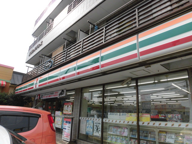 コンビニ　セブンイレブン（コンビニ）まで22m