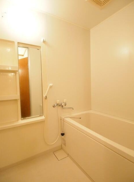 バス・シャワールーム　お風呂です