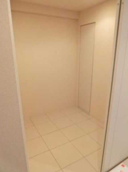 その他設備　サービスルーム２．４帖