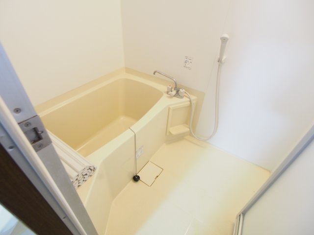 バス・シャワールーム　お風呂です