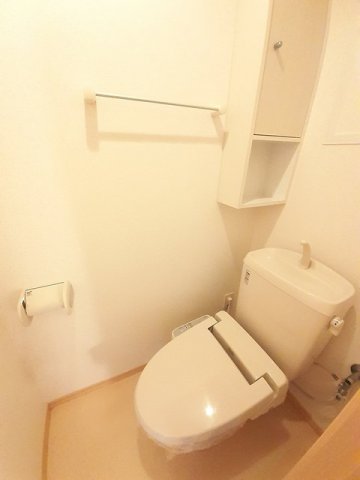 トイレ　コンパクトで使いやすいトイレです