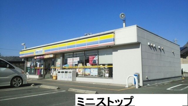 コンビニ　ミニストップ（コンビニ）まで710m