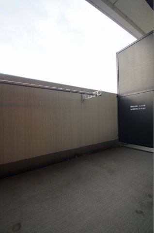 バルコニー　「バルコニー」