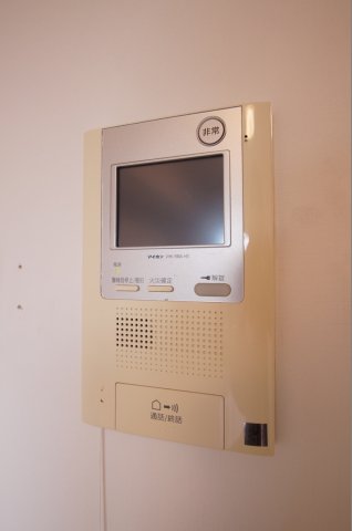 セキュリティ　来訪者が確認できる女性に安心の「TVモニターホン」