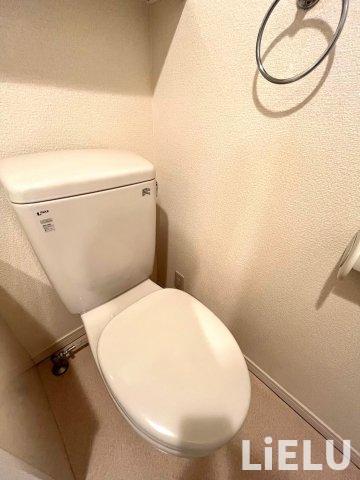 トイレ　同シリーズ物件のモデルルームになります※現況優先