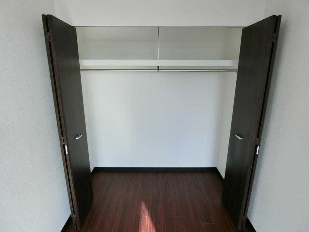 収納　余裕の大型クローゼットです