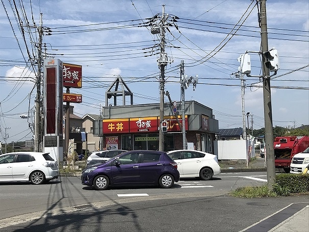 飲食店　すき家　大宮清河寺店（飲食店）まで550m