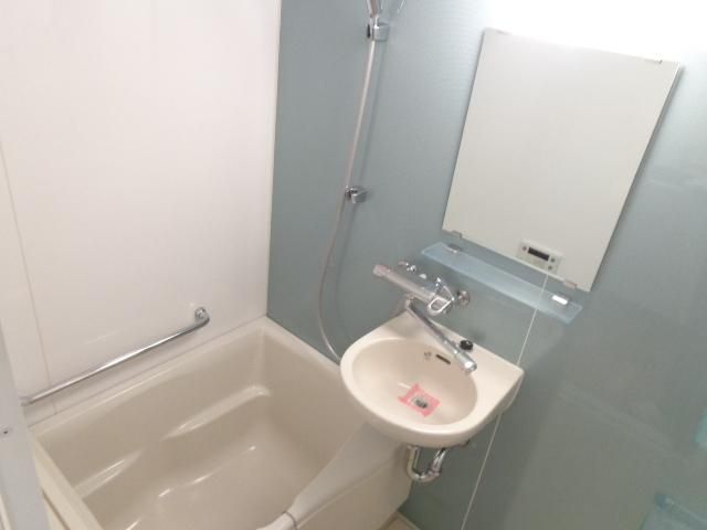 バス・シャワールーム　別室参考画像