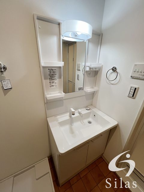 洗面設備　同仕様