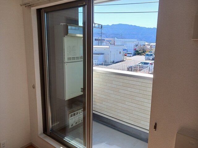 バルコニー　バルコニーがあります