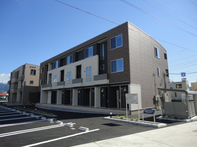 建物外観　落ち着いた雰囲気の外観です