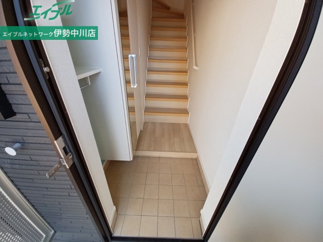 玄関　同型参考写真