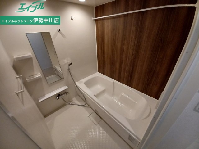 バス・シャワールーム　同型参考写真