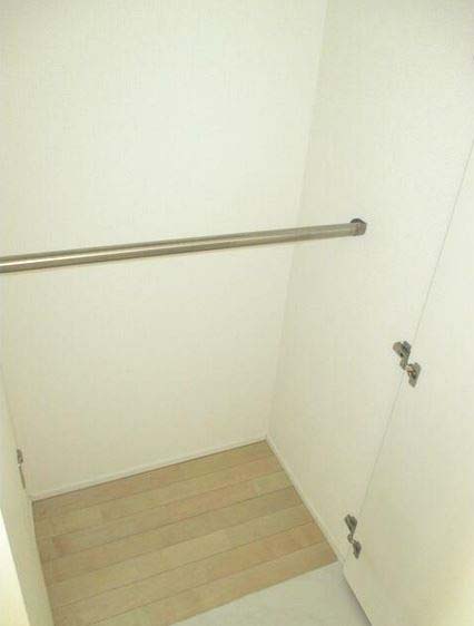 収納　★ハンガーラック付き収納★