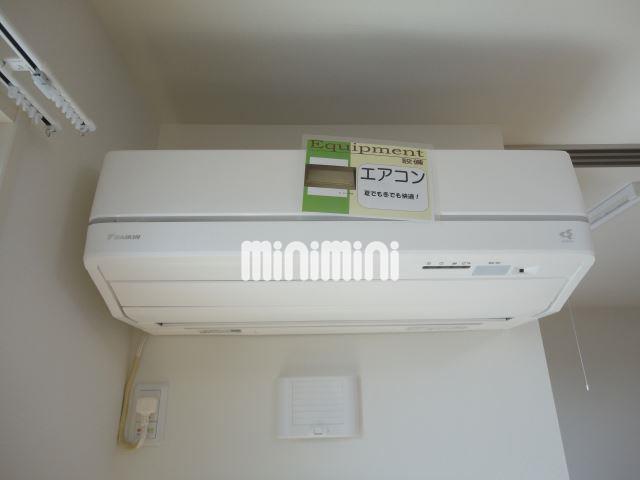 その他設備　リビングにエアコンがついています！