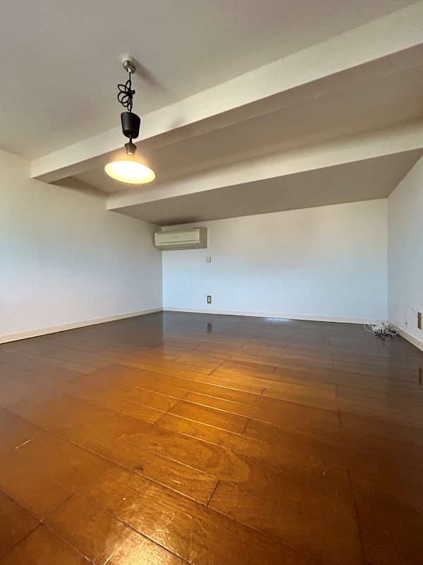 その他部屋・スペース　ロフト部分です。エアコンも付いてます♪
