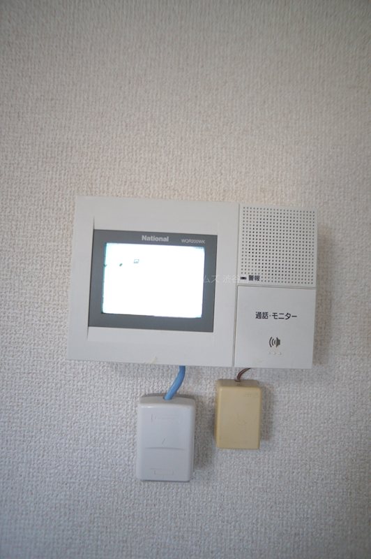 セキュリティ　モニター付インターホンで安心