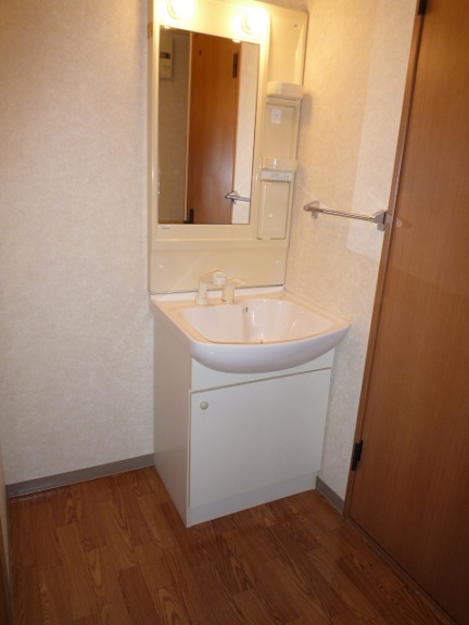 洗面設備　広い洗面スペース