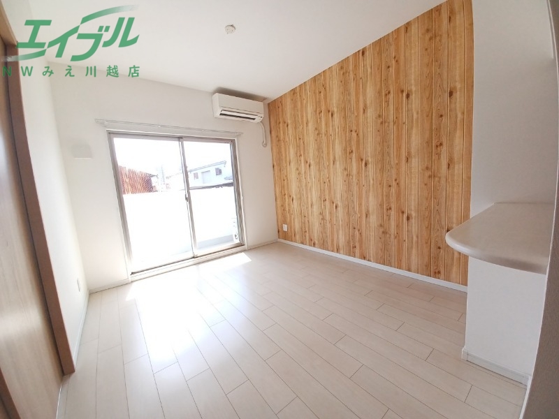 居室・リビング　別部屋参考写真です